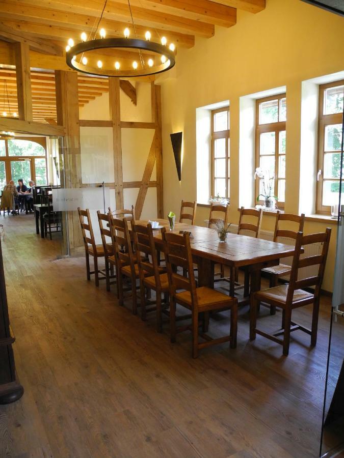 Gaestehof Cafe Im Schafstall Barsinghausen Exterior photo
